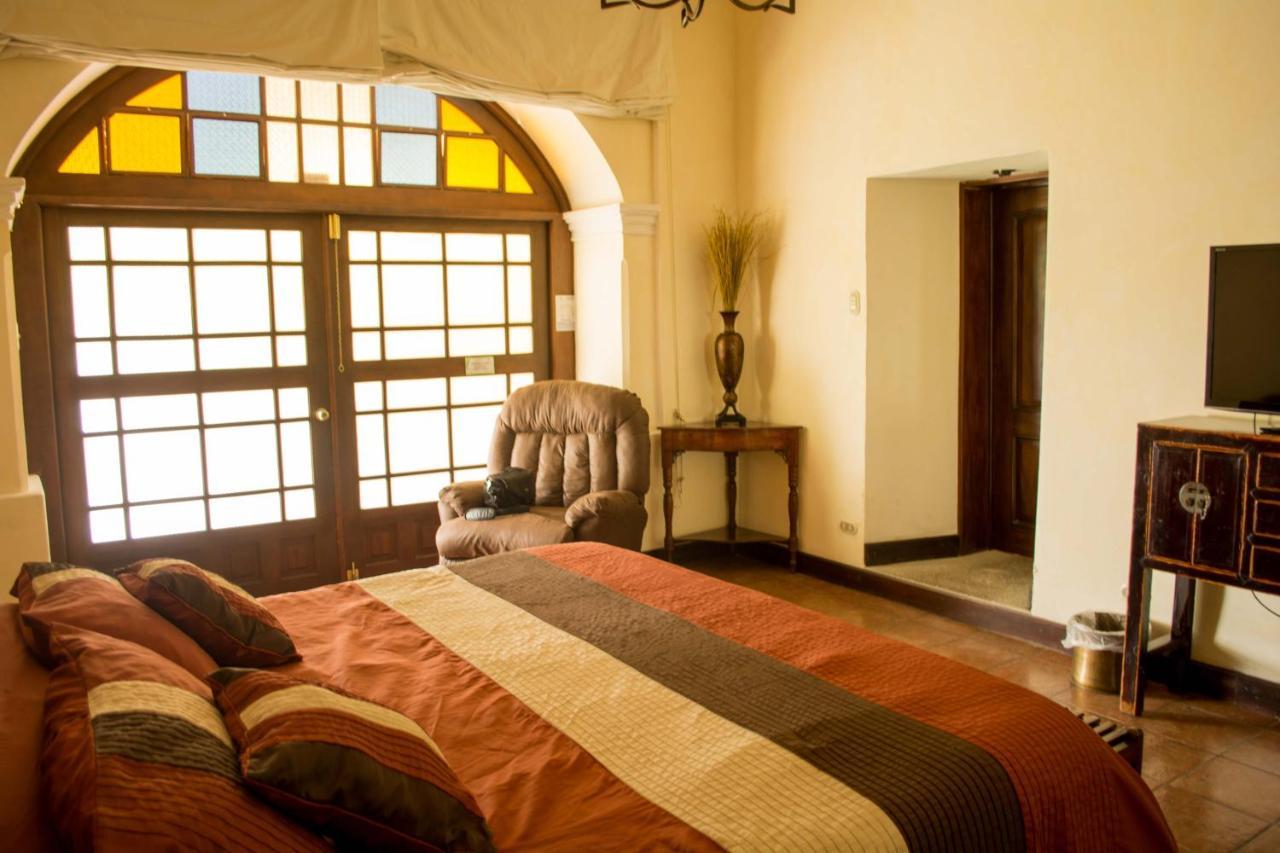 Hotel Aurora Antigua Екстер'єр фото