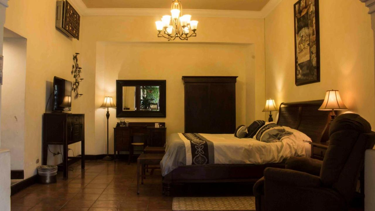 Hotel Aurora Antigua Екстер'єр фото